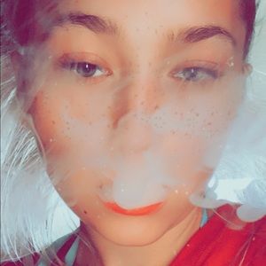 Meet your Posher, Celesta